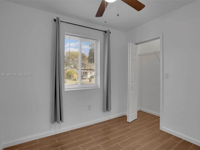 Дом в аренду по адресу 510 N 69th Ave 0 - фото 7514472