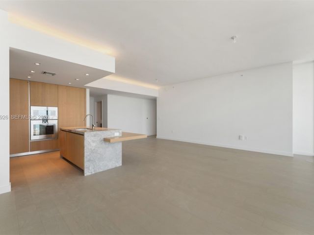 Квартира в аренду номер3905 - фото 6936080