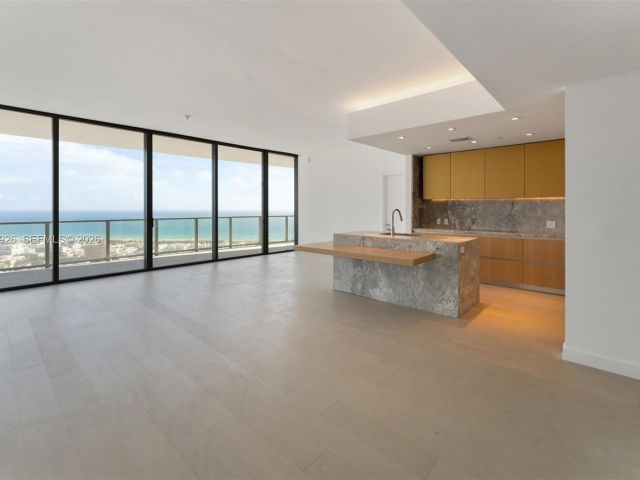 Квартира в аренду номер3905 - фото 6936081