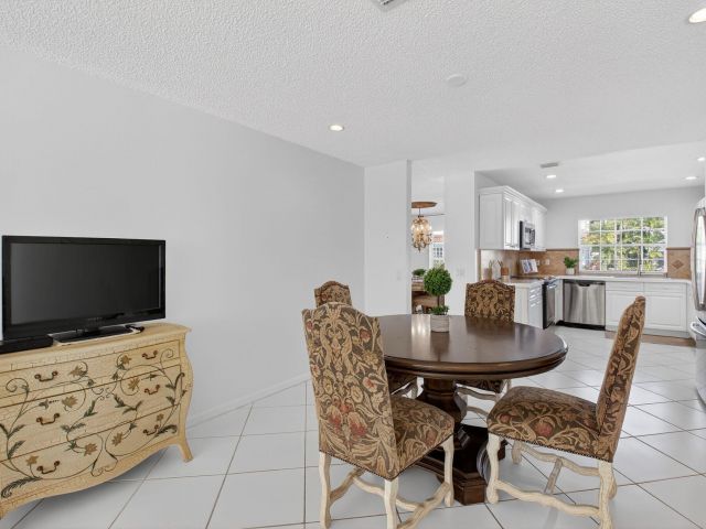 Продажа дома по адресу 10570 Bexley Boulevard Boulevard - фото 6935732