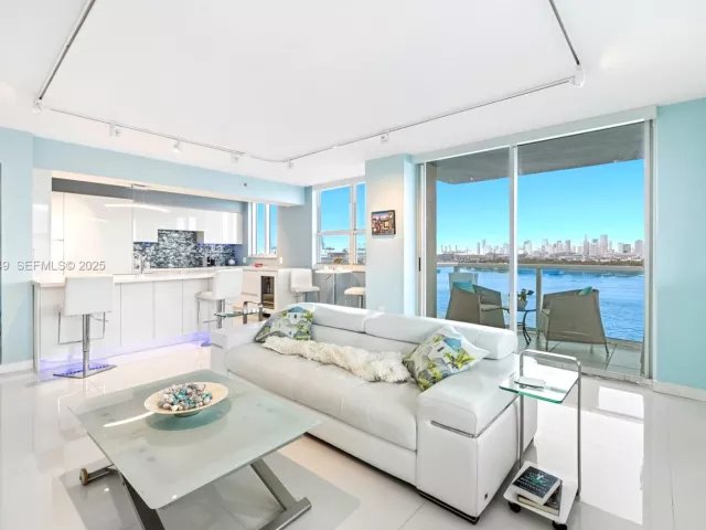 Продажа квартиры #1211 - фото 6936298