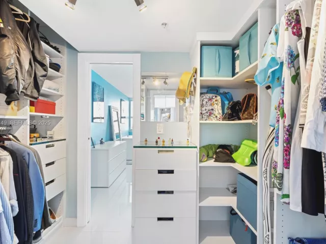 Продажа квартиры #1211 - фото 6936292