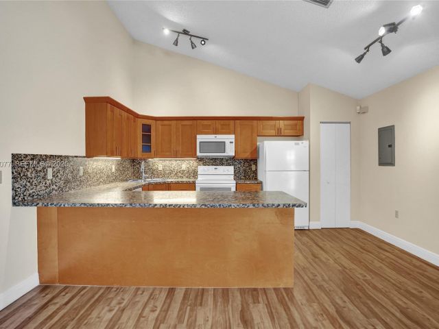 Продажа дома по адресу 9569 Boca Gardens Parkway B - фото 7511148