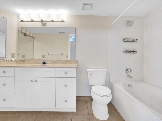 Продажа дома по адресу 9569 Boca Gardens Parkway B - фото 7511152