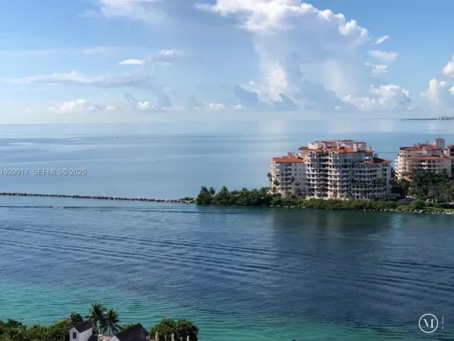 Продажа квартиры #2105 - фото 6936331