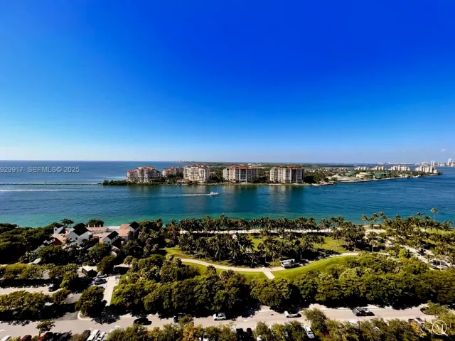 Продажа квартиры #2105 - фото 6936334