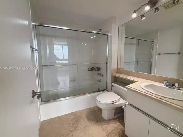 Продажа квартиры #2105 - фото 6936319