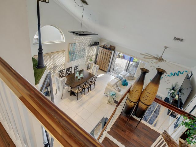 Дом в аренду по адресу 3875 Circle Lake Drive - фото 6936367