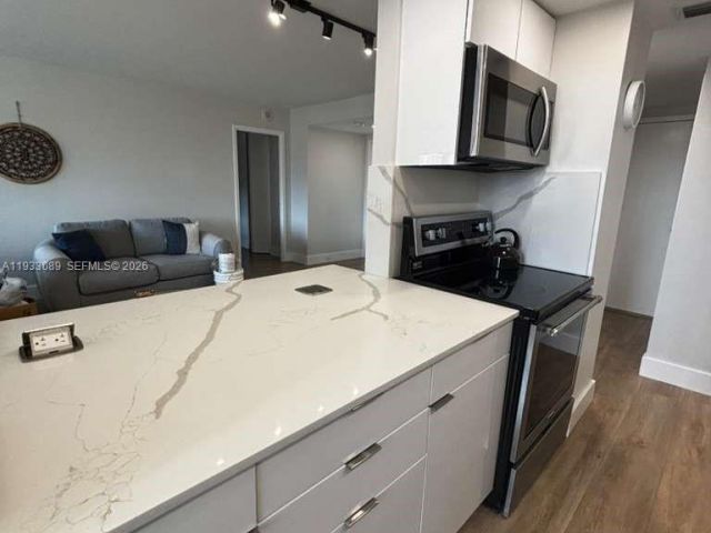 Продажа квартиры #1215 - фото 7440311