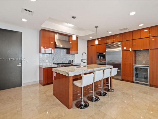 Квартира в аренду номер605N - фото 6937978