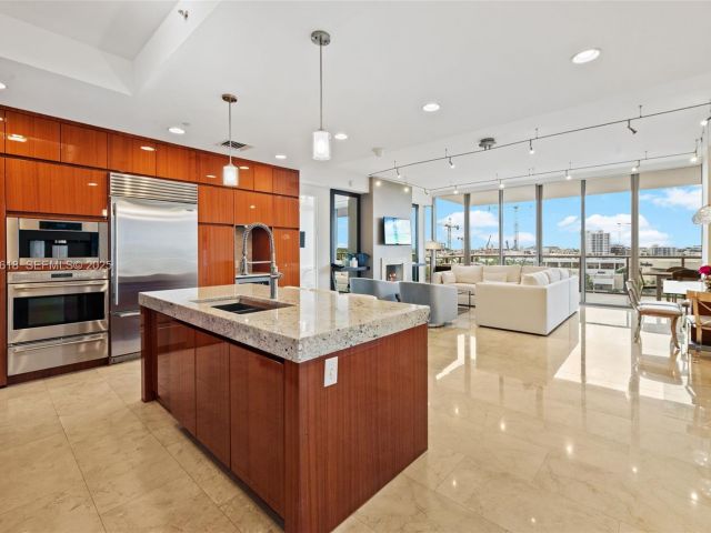 Квартира в аренду номер605N - фото 6937979