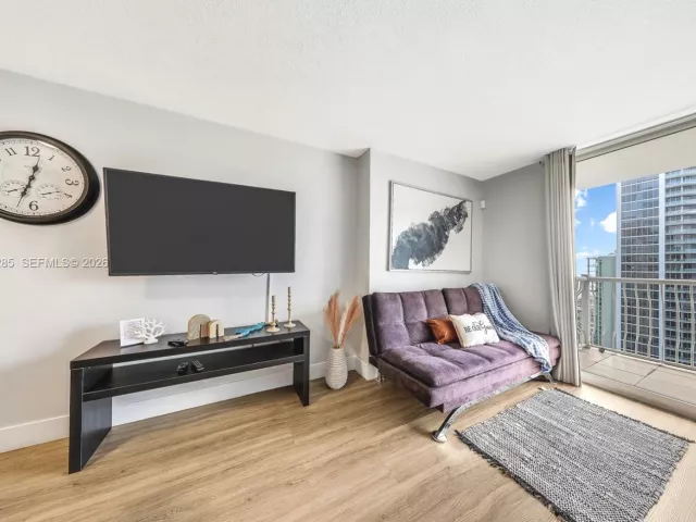 Продажа квартиры #2903 - фото 6938031