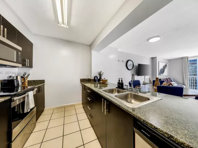 Продажа квартиры #2903 - фото 6938036