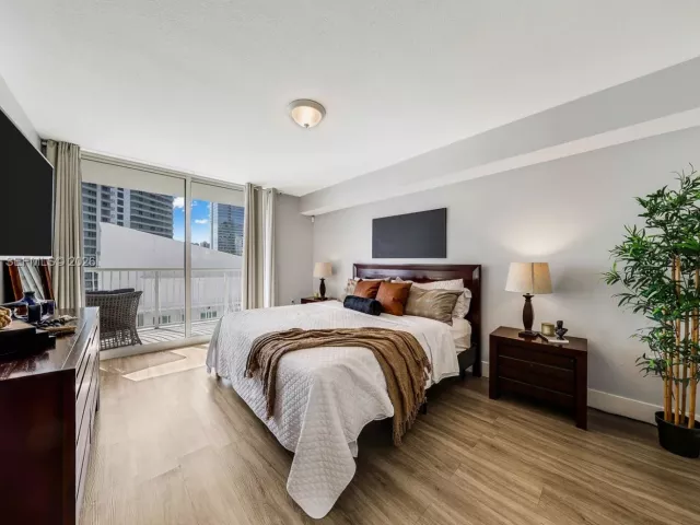 Продажа квартиры #2903 - фото 6938024