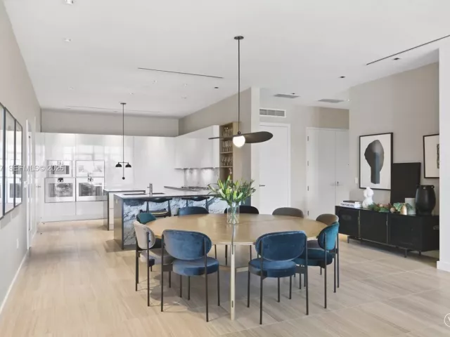 Продажа квартиры #304 - фото 6942823