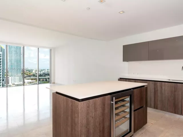 Продажа квартиры #2010 - фото 6939595