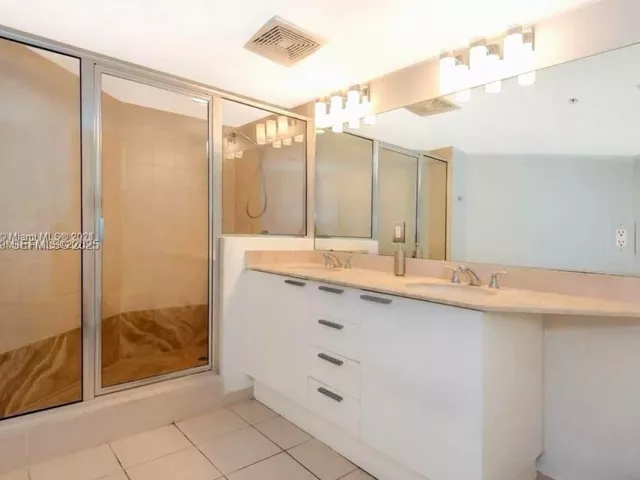 Квартира в аренду номер3902 - фото 6938537