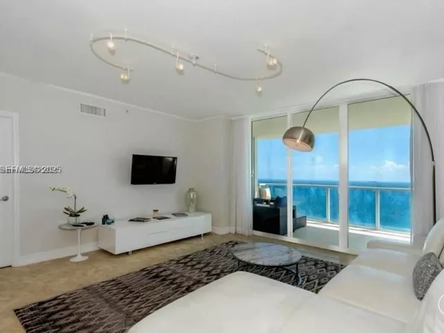 Квартира в аренду номер3902 - фото 6938530