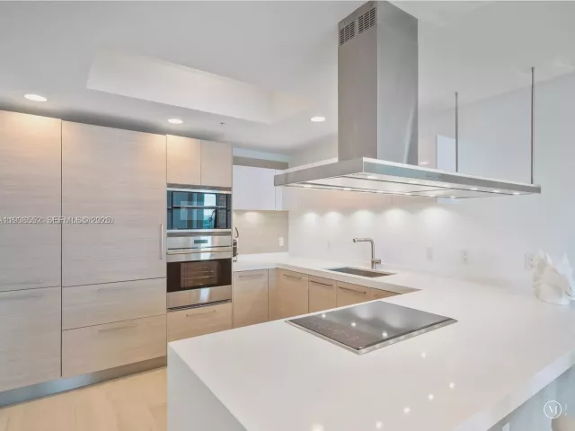 Продажа квартиры #1105 - фото 6939324