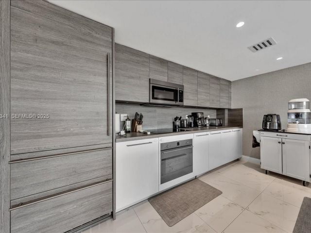 Продажа квартиры #718 - фото 6940205