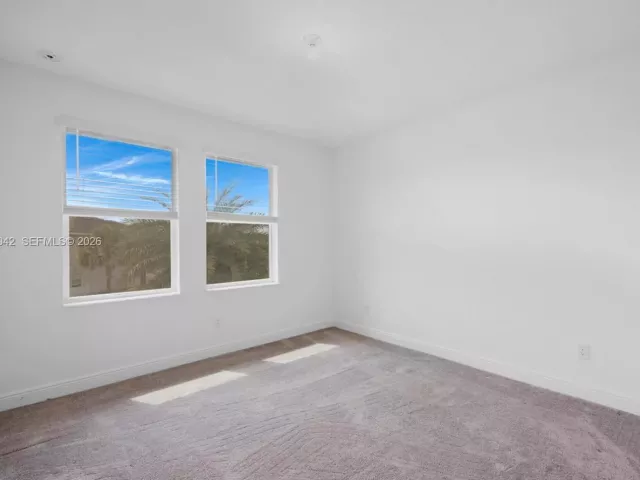 Дом в аренду по адресу 4317 Lago Dr 4317 - фото 6940466