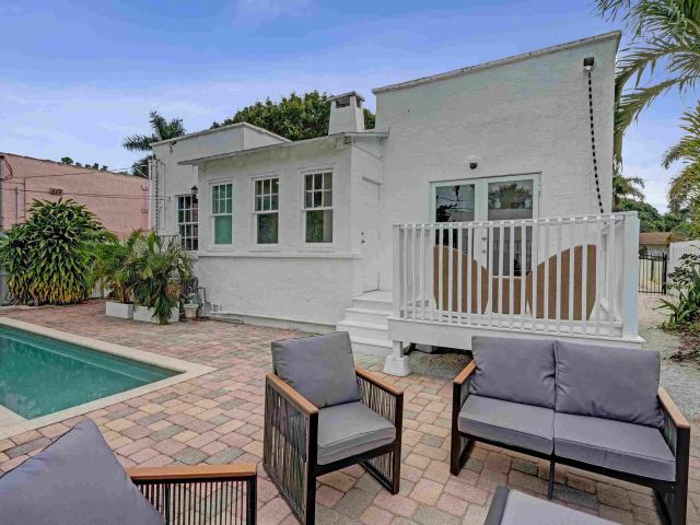 Дом в аренду по адресу 435 35th Street - фото 6940775