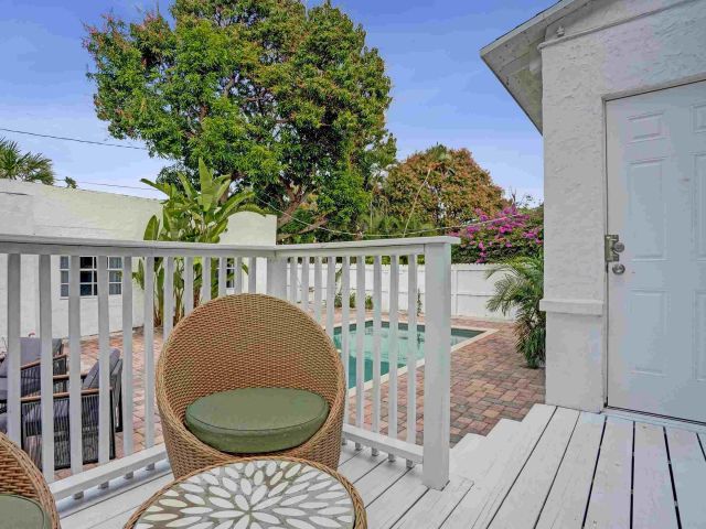 Дом в аренду по адресу 435 35th Street - фото 6940776