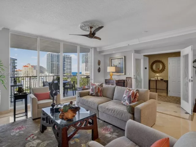 Продажа квартиры #1103F - фото 6941125