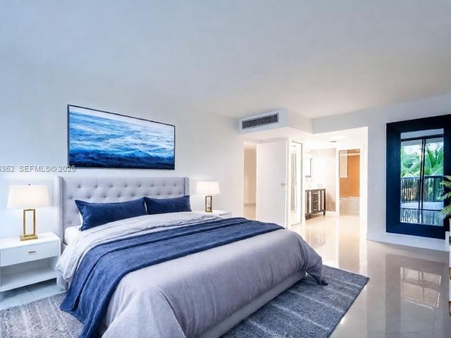 Продажа дома по адресу 20347 W Country Club Dr TH15 - фото 7528714