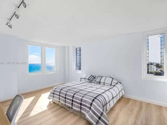 Продажа квартиры #1038/1039 - фото 6942455