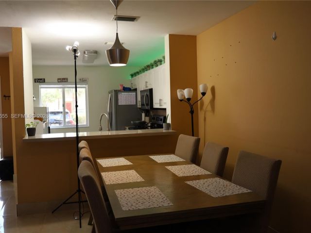 Продажа дома по адресу 20816 NW 2nd St - фото 6941887