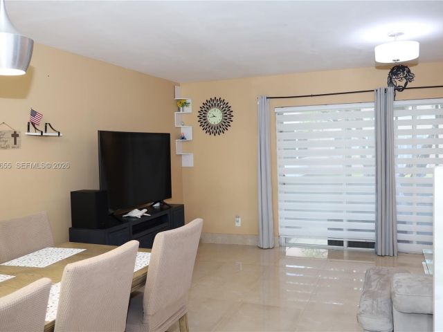 Продажа дома по адресу 20816 NW 2nd St - фото 6941892