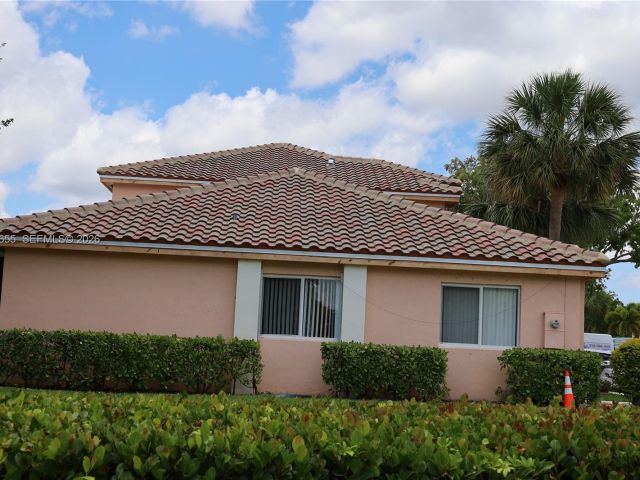 Продажа дома по адресу 20816 NW 2nd St - фото 6941893