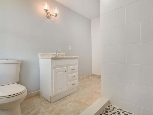 Дом в аренду по адресу 815 6th Street - фото 6942369