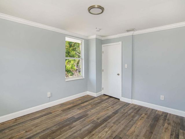 Дом в аренду по адресу 815 6th Street - фото 6942370