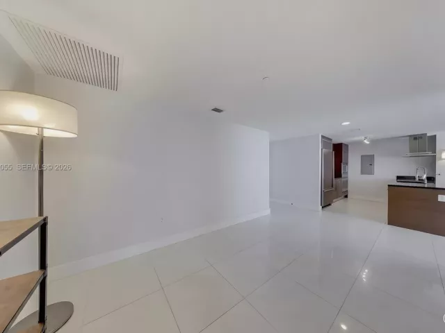 Продажа квартиры #5205 - фото 6953377