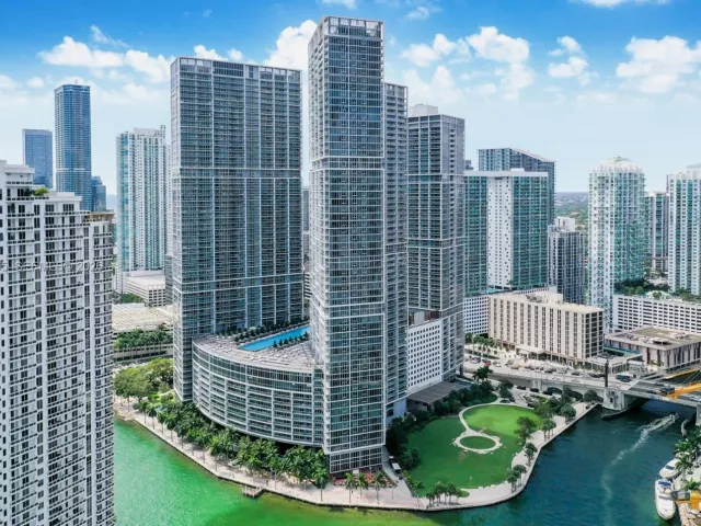 Продажа квартиры #5205 - фото 6953385