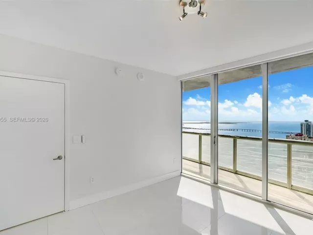 Продажа квартиры #5205 - фото 6953374