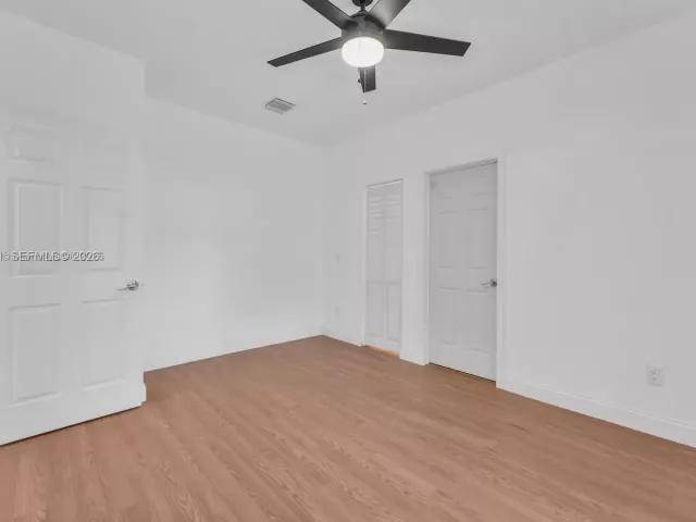 Продажа дома по адресу 363 SW 1st Ter - фото 6958966