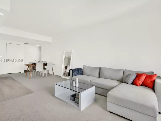 Продажа квартиры #1609 - фото 6952645