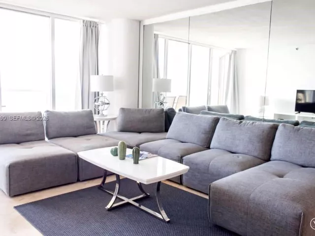 Продажа квартиры #B-4141 - фото 7000280