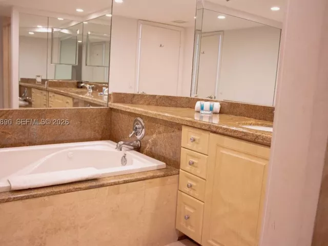 Продажа квартиры #B-4141 - фото 9077383