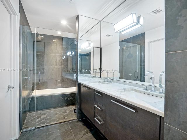 Продажа квартиры #2910 - фото 6963264