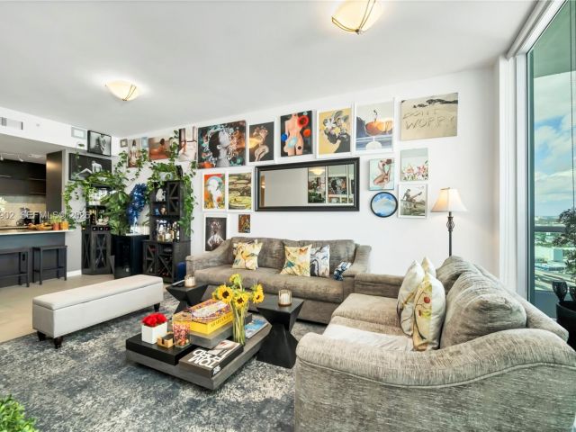 Продажа квартиры #2910 - фото 6963269