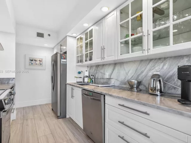 Продажа квартиры #707 - фото 6960221