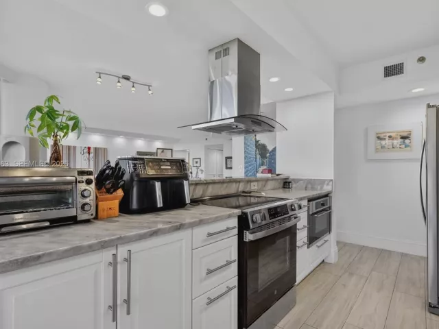 Продажа квартиры #707 - фото 6960222