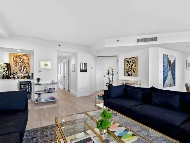 Продажа квартиры #707 - фото 6960228