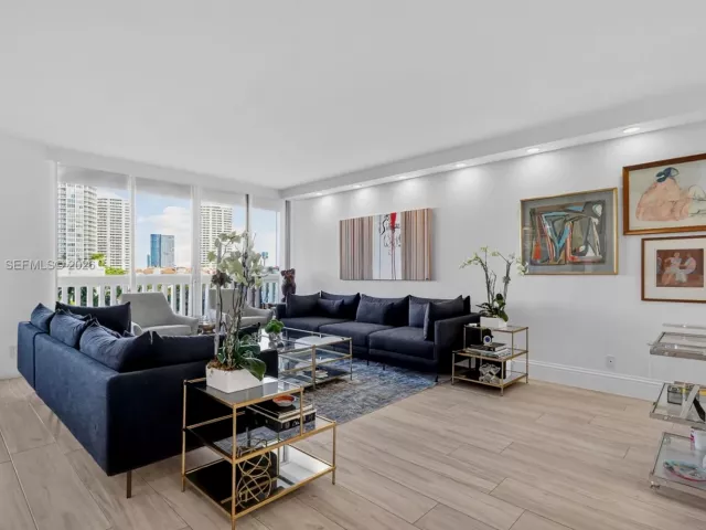 Продажа квартиры #707 - фото 6960231