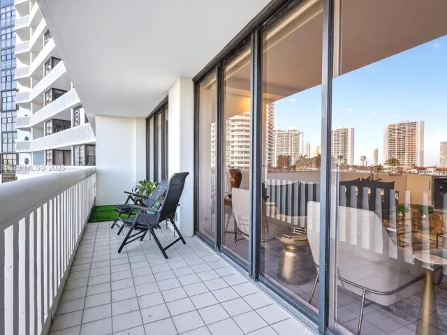 Продажа квартиры #707 - фото 6960217