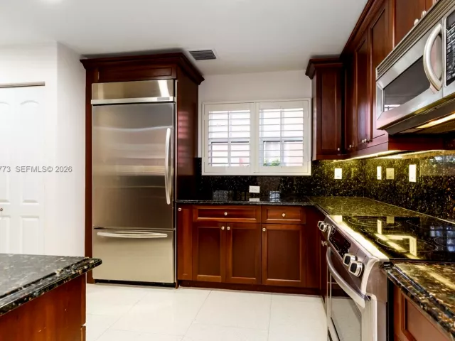 Дом в аренду по адресу 510 Loretto Ave 26 - фото 6961372